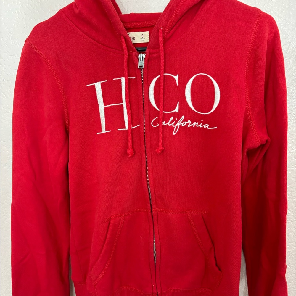 Hollister sweater
